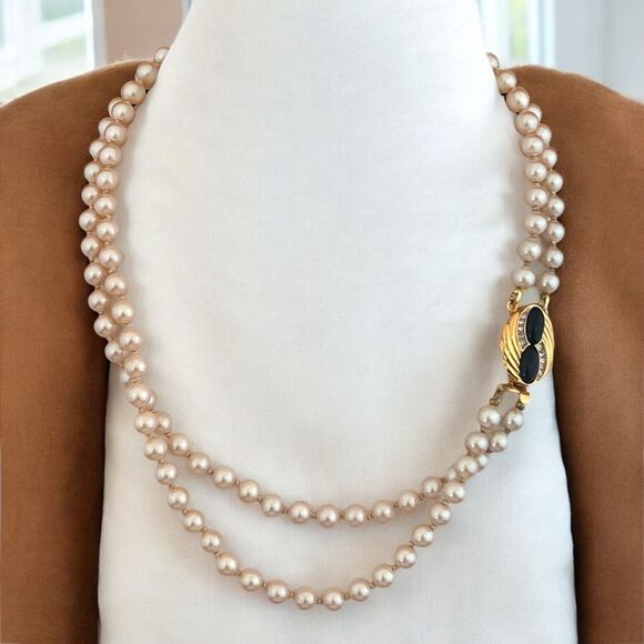 Vintage Givenchy Pearl Necklace Glass Pearls Gold Tone Crystals Rare 7N - Picture 2 of 9